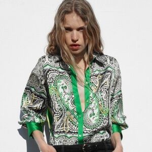 Zara Women’s Paisley Print Button Down Blouse With Satin Feel Green/ multi. XS